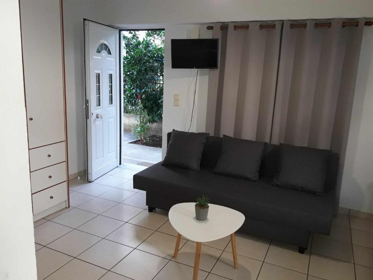Simple, Calm And Center 2 Apartment กาลามาตา ภายนอก รูปภาพ