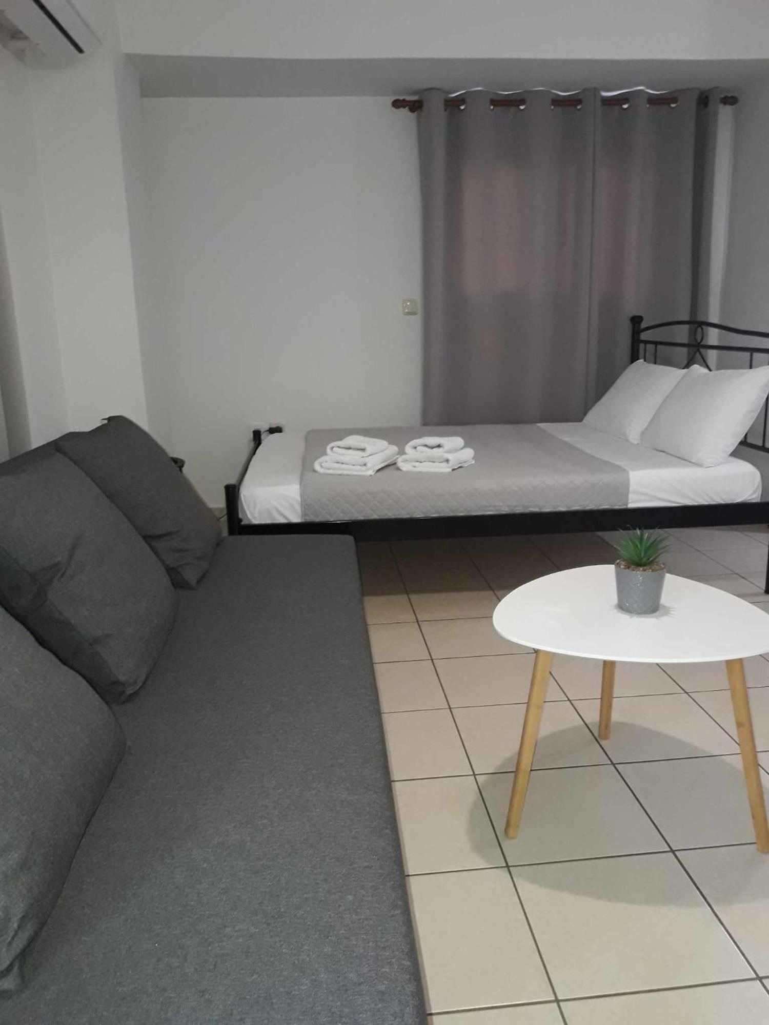 Simple, Calm And Center 2 Apartment กาลามาตา ภายนอก รูปภาพ