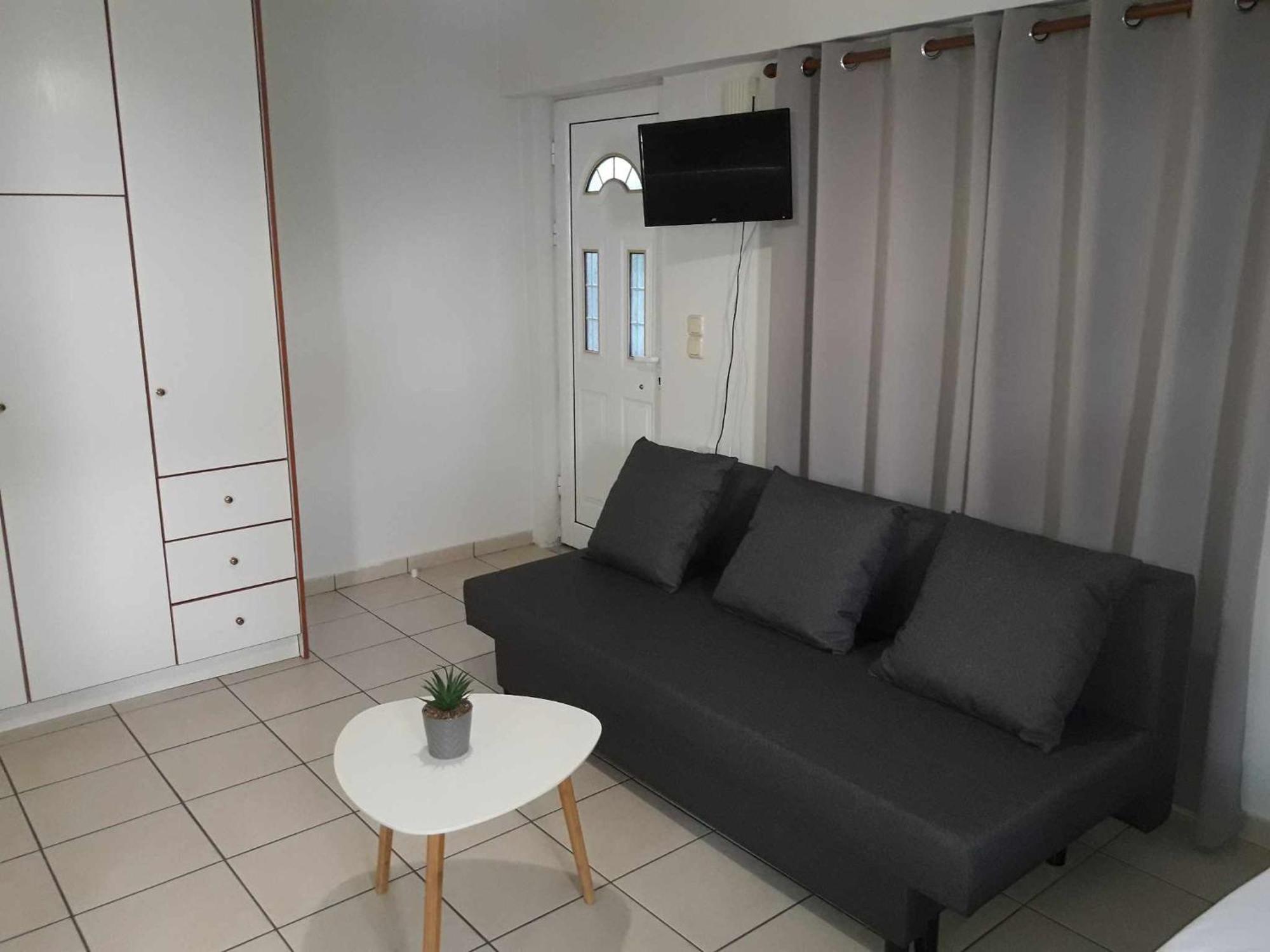 Simple, Calm And Center 2 Apartment กาลามาตา ภายนอก รูปภาพ