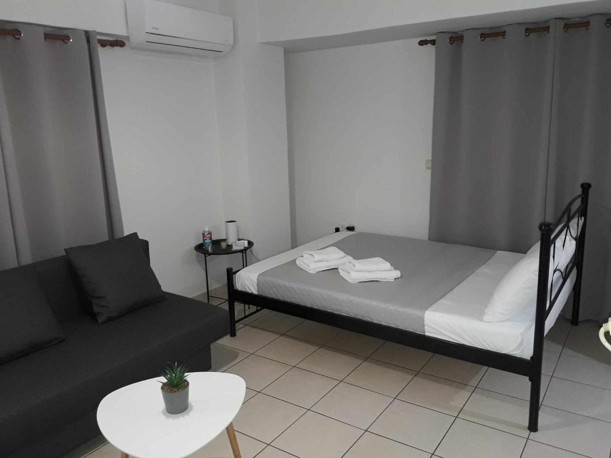 Simple, Calm And Center 2 Apartment กาลามาตา ภายนอก รูปภาพ